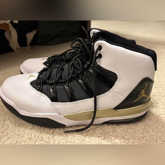 Jordan Max Aura - Picture 4 of 7